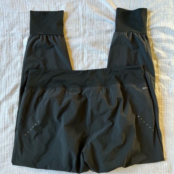 Nike Lightweight running track pant women’s large 840937-010 b black drawstring - Picture 10 of 10